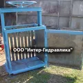 Mechaniczna prasa śrubowa 4 tony do makulatury, folii PET, butelek plastikowych, szmat i tekstyliów