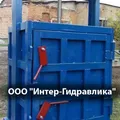 Mechaniczna prasa śrubowa 4 tony do makulatury, folii PET, butelek plastikowych, szmat i tekstyliów