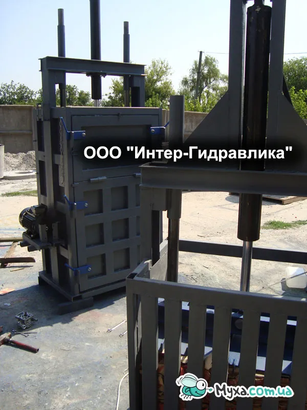 Гидравлический пресс 16 тонн для отходов макулатуры, плёнки ПЭТ бутылки пластика ветоши и текстиля