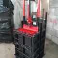 Prasa mechaniczna regałowa 5 ton do makulatury, folii PET, butelek z tworzyw sztucznych, szmat i tekstyliów
