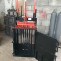 Prasa mechaniczna regałowa 5 ton do makulatury, folii PET, butelek z tworzyw sztucznych, szmat i tekstyliów