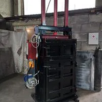 EURO Prasa hydrauliczna 12 ton do makulatury, folii PET, butelek szmat plastikowych i tekstyliów