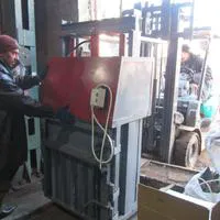 Prasa 6-tonowa prasująca papierowa tektura makulaturowa i plastikowa butelka PET