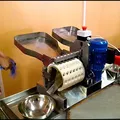 Машина для отделения косточек от вишни КВ-250