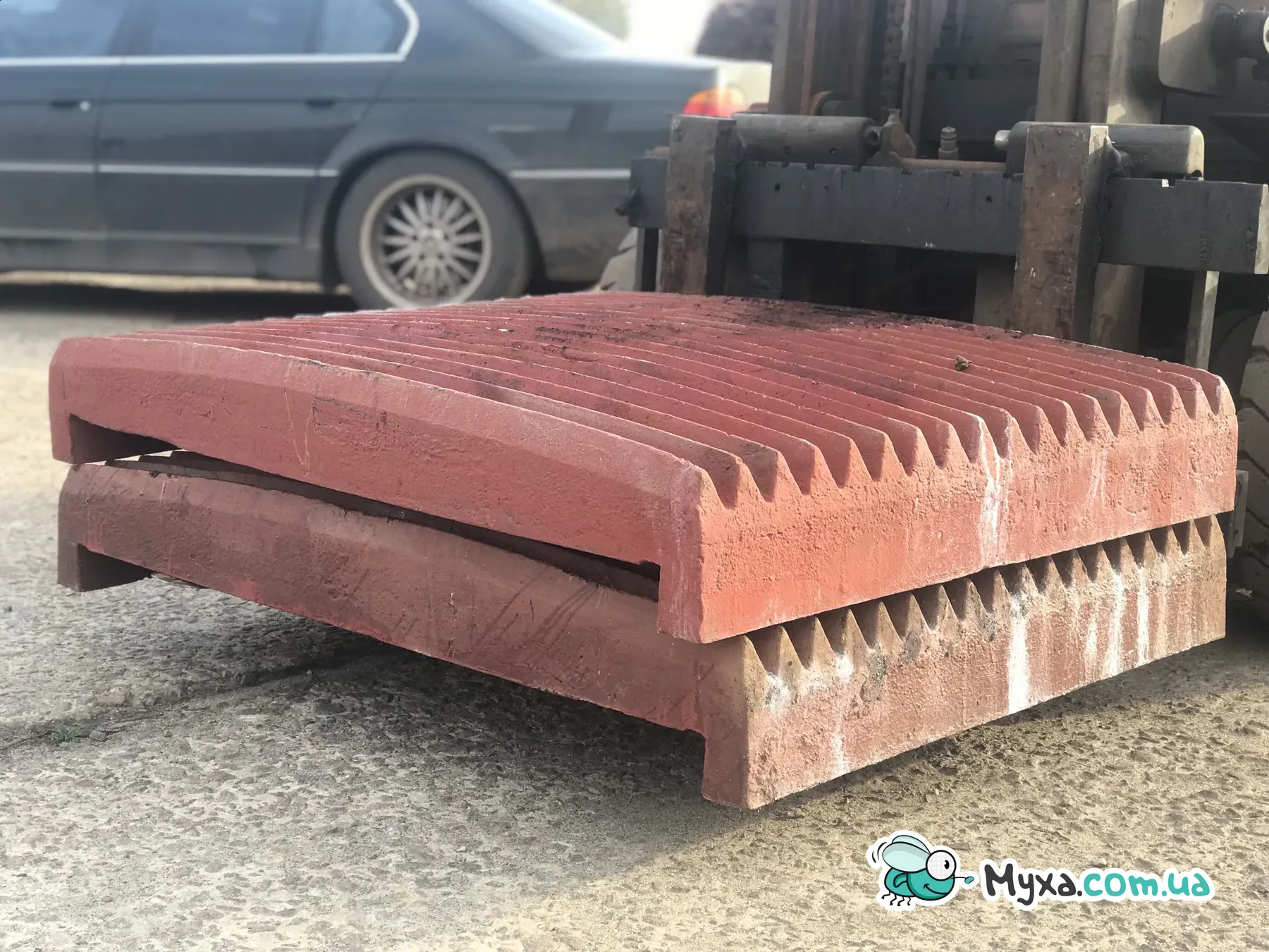 Плита дробильна McCloskey J40 504-015-081А, 504-015-086А